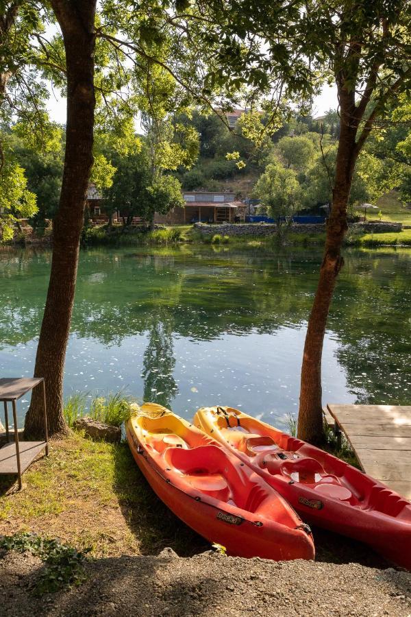 River Huts Zrmanja Obrovac Bagian luar foto