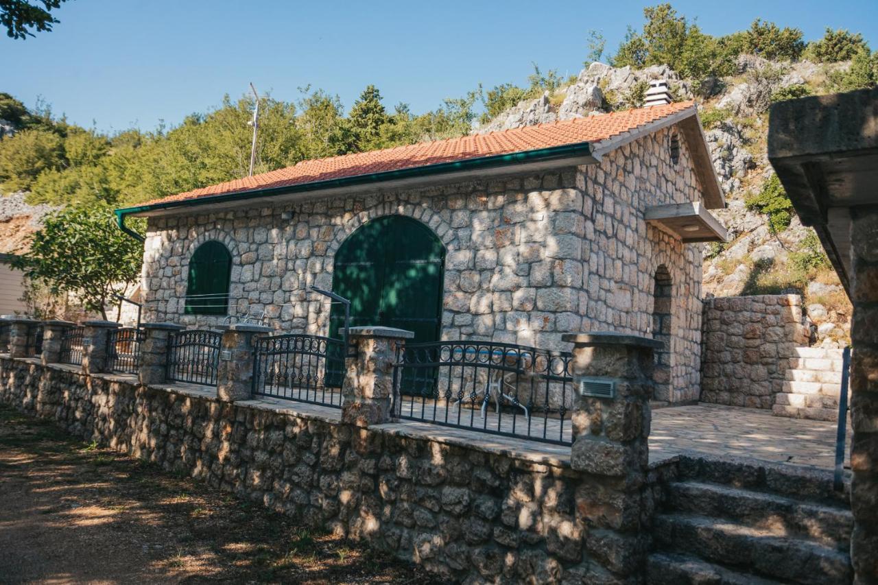 River Huts Zrmanja Obrovac Bagian luar foto